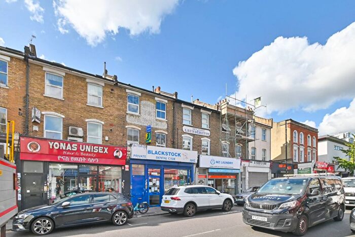 2 Bedroom Flat To Rent In Blackstock Road, Finsbury Park, London, N4