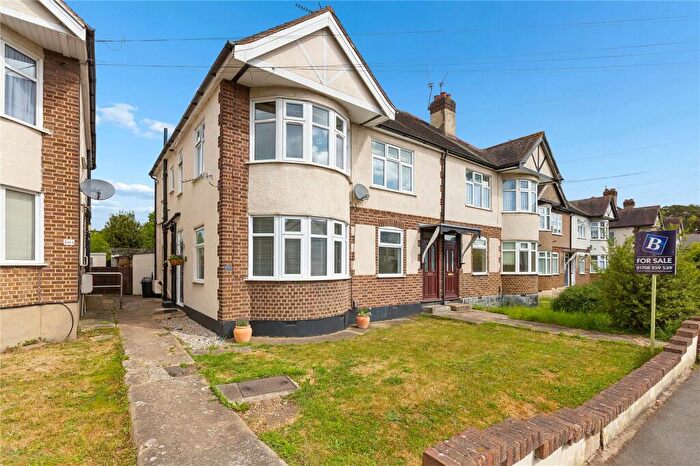2 Bedroom Maisonette For Sale In Granton Avenue, Upminster, RM14