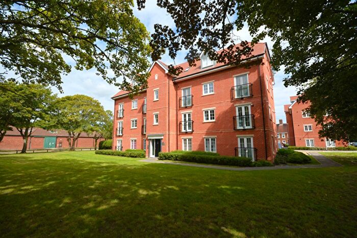 2 Bedroom Flat For Sale In Colonel Drive, Folkestone, CT20