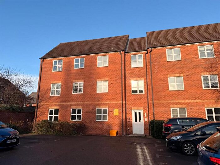 2 Bedroom Flat For Sale In Thompson Court, Beeston, NG9
