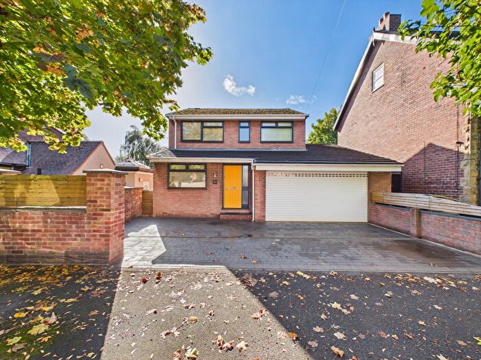 4 Bedroom Detached House For Sale In The Avenue, Dronfield, Derbyshire, S18