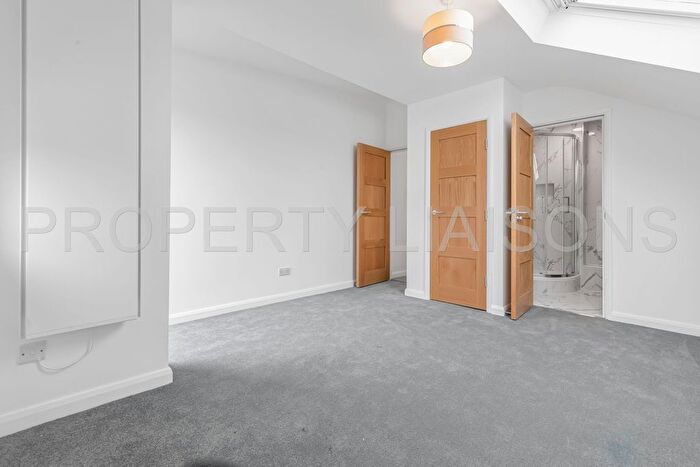 3 Bedroom Flat To Rent In Newlands Quay, Wapping, E1W