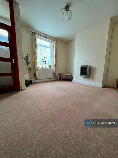 3 Bedroom Terraced House To Rent In Burnley Road, Blackburn, BB1