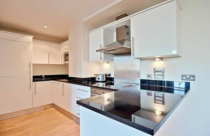 3 Bedroom Flat To Rent In Romney House, Marsham Street, Westminster, London, SW1P