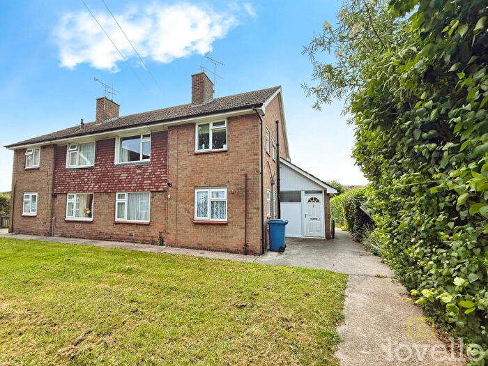 2 Bedroom Flat For Sale In Hillsyde Avenue, Misterton, DN10