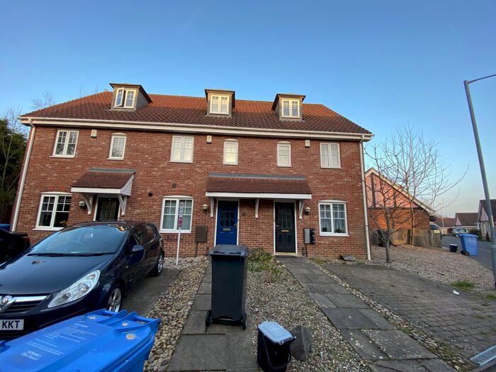 3 Bedroom Terraced House To Rent In Tesmonde Close, Norwich, NR5