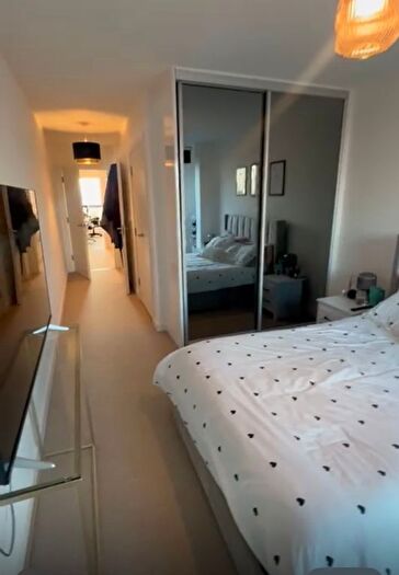2 Bedroom Flat To Rent In Verney Road, London, SE16