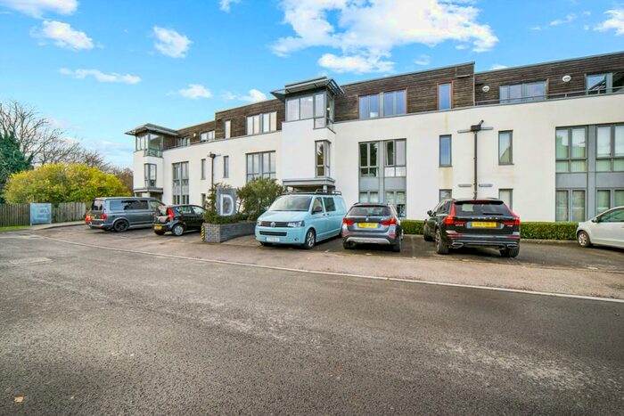 2 Bedroom Apartment To Rent In Samuels Crescent, Whitchurch, Cardiff, CF14