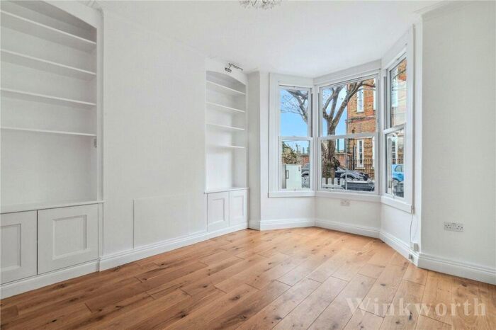 1 Bedroom Apartment To Rent In Edric Road, London, SE14