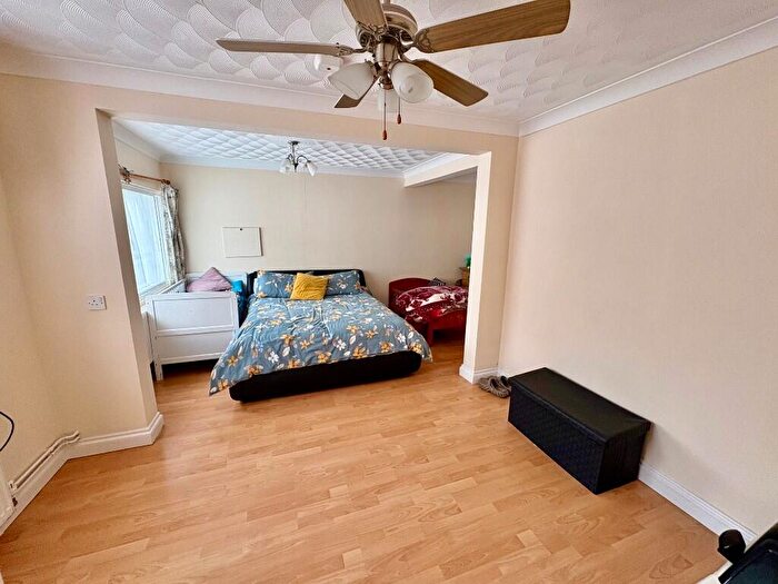 2 Bedroom Detached Bungalow For Sale In Benyon Grove, Peterborough, Cambridgeshire, PE2