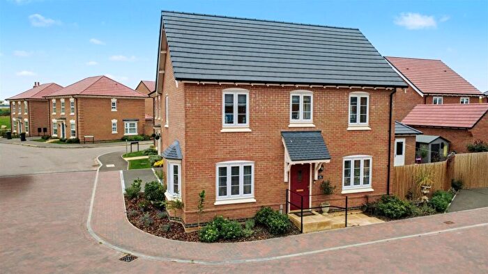 3 Bedroom Detached House For Sale In Buckle Lane, Priors Hall Park, NN17