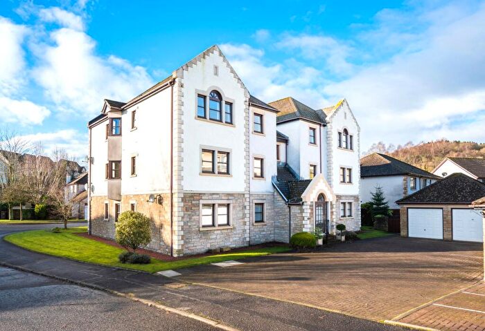 3 Bedroom Flat For Sale In Allan Walk, Bridge Of Allan, FK9