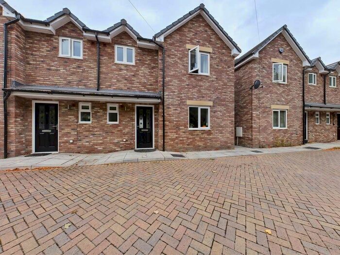 3 Bedroom Semi-Detached House To Rent In Perry Court, Perryway, Frampton-On-Severn, GL2