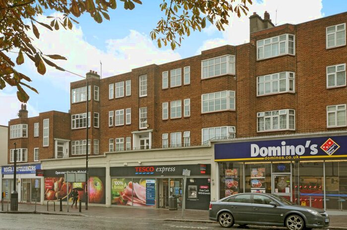 3 Bedroom Flat To Rent In Brighton Road, Sutton, SM2