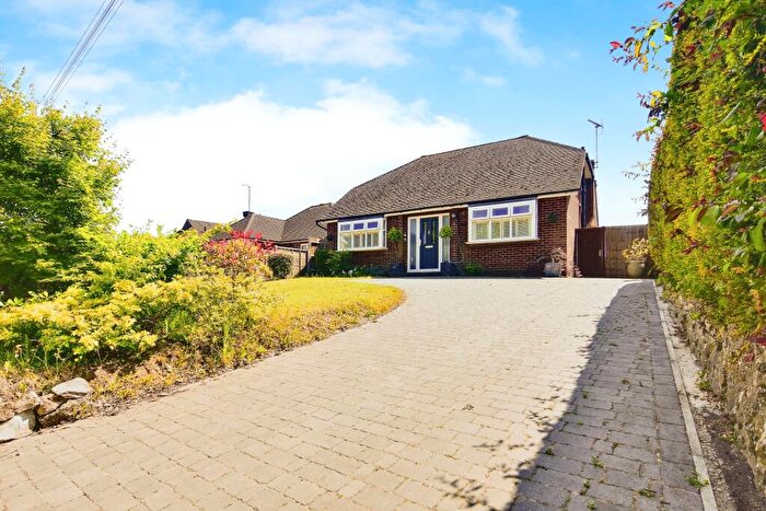 3 Bedroom Bungalow For Sale In Heath Road, Maidstone, Kent, ME16