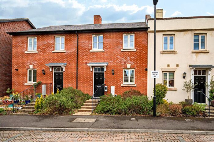 3 Bedroom Terraced House For Sale In Pitt Road, Winchester, SO22