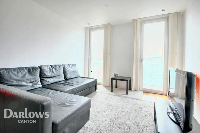 2 Bedroom Apartment For Sale In The Hayes, Cardiff, CF10