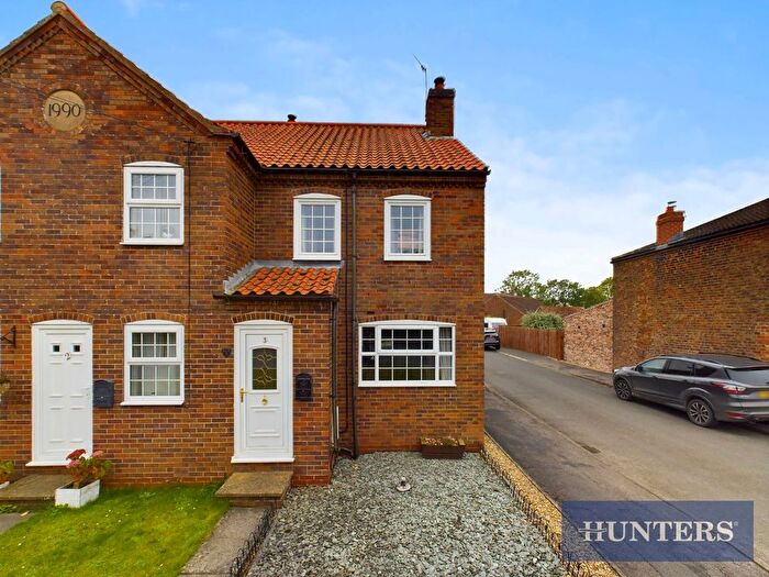 2 Bedroom End Of Terrace House For Sale In Weaverthorpe, Malton, YO17