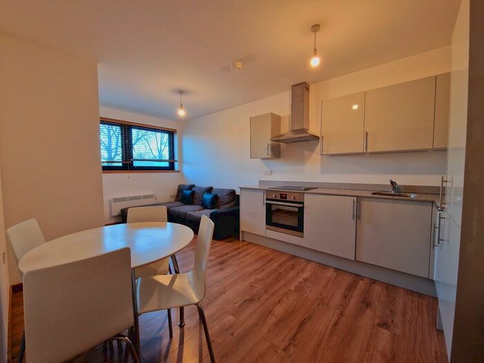 1 Bedroom Apartment To Rent In The Quadrant, SN5