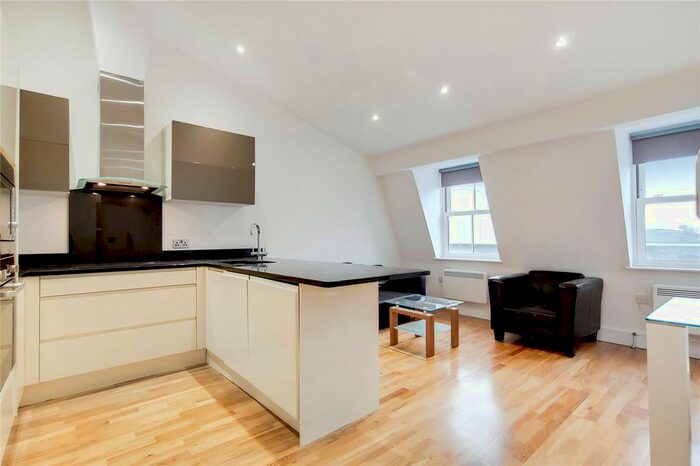1 Bedroom Flat To Rent In Clapham Manor Street, London, SW4