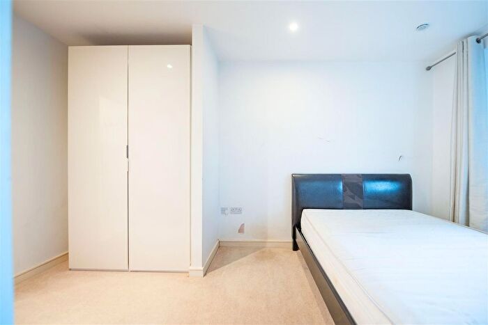 2 Bedroom Flat To Rent In Chartfield Avenue, London, SW15