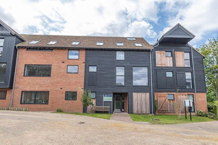 2 Bedroom Flat For Sale In Hawarden Place, Canterbury Road, Wingham, Canterbury, CT3