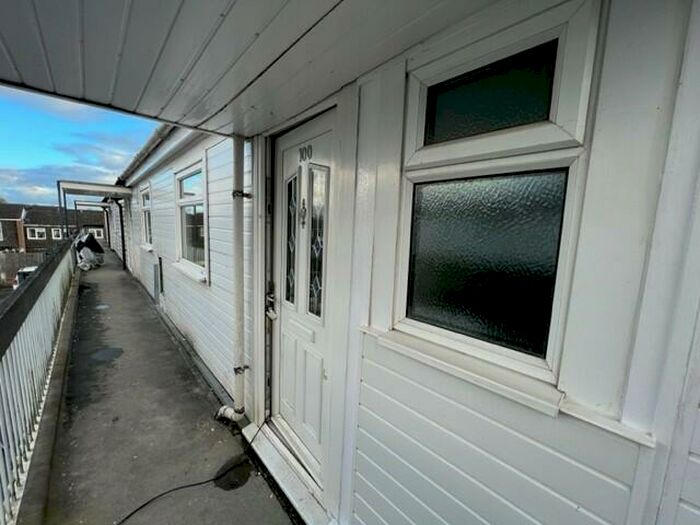 2 Bedroom Apartment To Rent In Honeybourne, Tamworth, B77