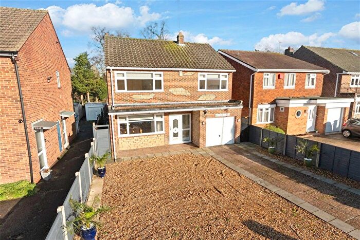3 Bedroom Detached House For Sale In Honeyden Road, North Cray, Sidcup, Kent, DA14