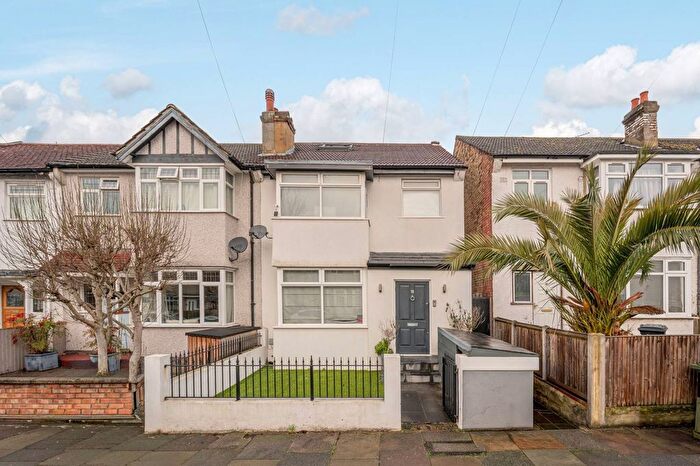 4 Bedroom Property For Sale In Abercairn Road, Streatham Vale, London, SW16