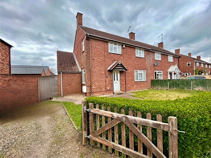 3 Bedroom Semi-Detached House For Sale In Daventry Road, Staverton, Daventry, NN11