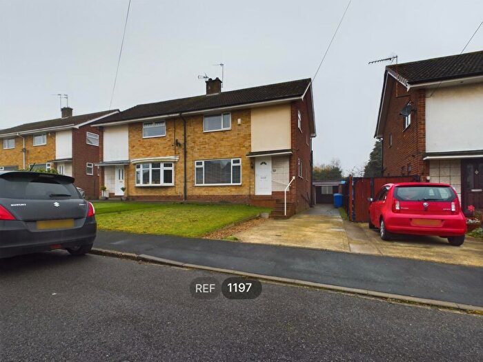 3 Bedroom Semi-Detached House To Rent In St Stephens Close, Willerby, HU10