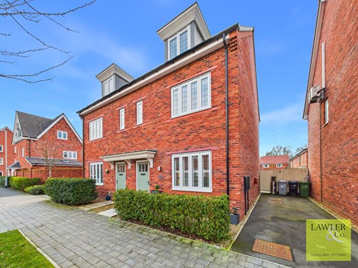 3 Bedroom Semi Detached House For Sale In Peterfield Way, Poynton, Stockport, Cheshire, SK12