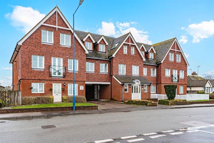 1 Bedroom Apartment For Sale In St Johns Road, Swalecliffe, Whitstable, CT5