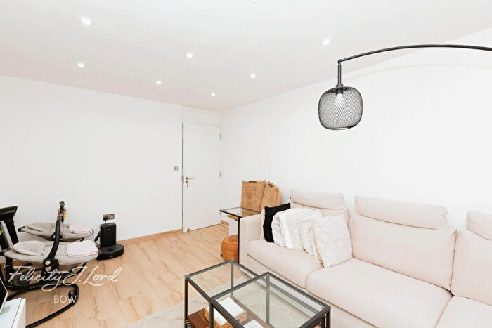 1 Bedroom Flat For Sale In East India Dock Road, London, E14