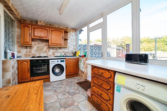 2 Bedroom Terraced House For Sale In Main Road, Pye Bridge, Alfreton, DE55