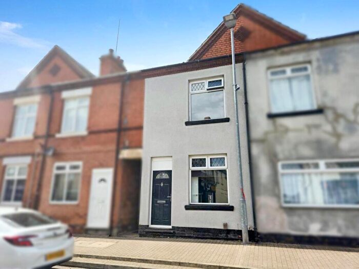 3 Bedroom Terraced House For Sale In High Street, Ibstock, Leicestershire, LE67
