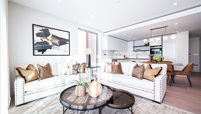 2 Bedroom Flat To Rent In Apartment, Garrett Mansions, Edgware Road, London, W2