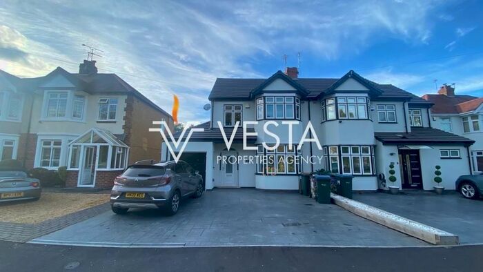 4 Bedroom Semi-Detached House To Rent In Droylsdon Park Road, Coventry, CV3