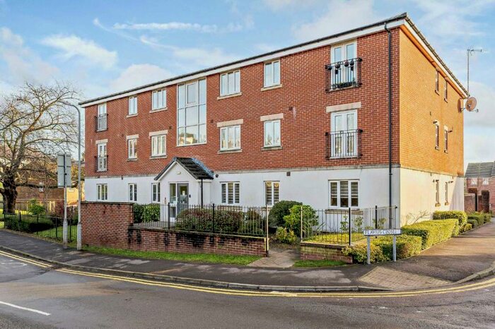 2 Bedroom Flat To Rent In Roman Way, Caerleon, NP18