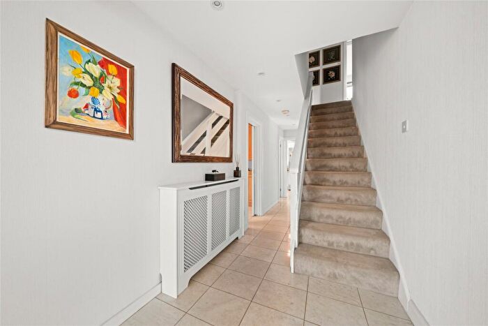 4 Bedroom Detached House For Sale In Netherby Park, Weybridge, Surrey, KT13