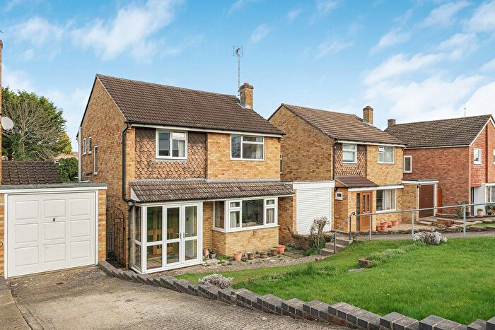 4 Bedroom Detached House For Sale In Simpsons Way, Kennington, OX1