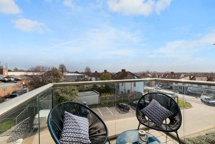 1 Bedroom Flat To Rent In Portland Road, Hove, BN3