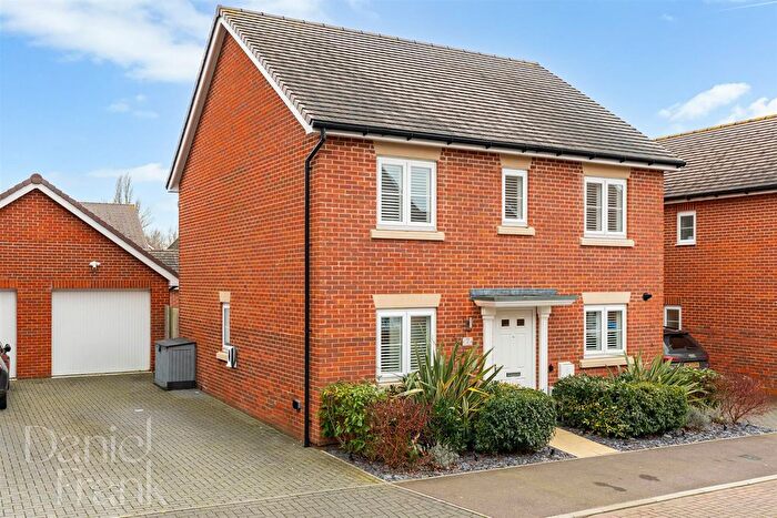 4 Bedroom Detached House For Sale In Elstar Road, Ongar, CM5