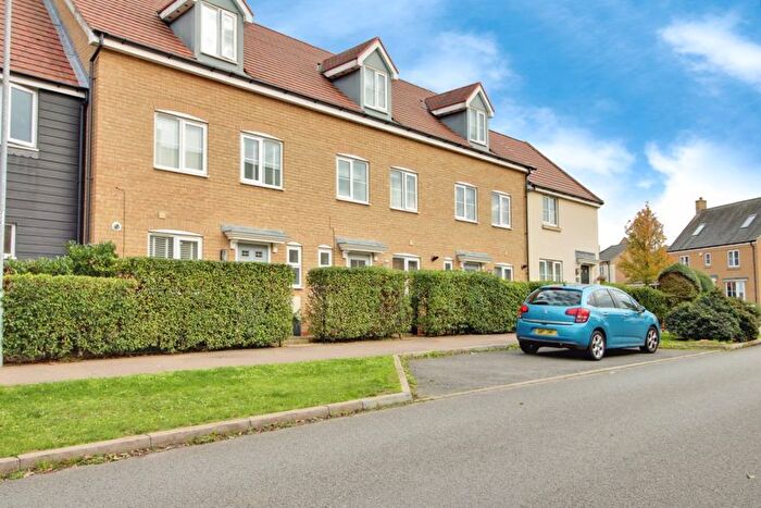 4 Bedroom Town House For Sale In Summers Hill Drive, Cambridge, CB23