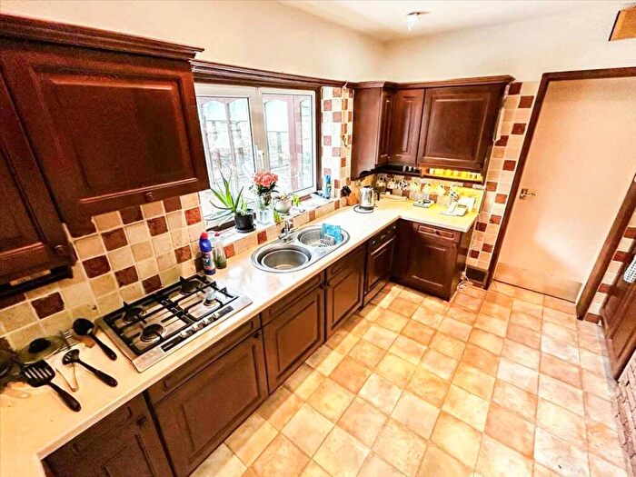 2 Bedroom Detached Bungalow For Sale In Poplars Close, Nottingham, NG12