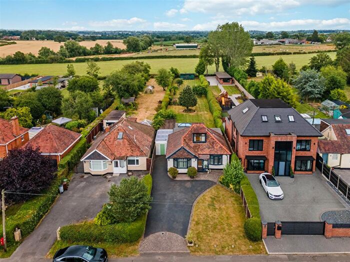 3 Bedroom Detached Bungalow For Sale In Eastcote Lane, Hampton-In-Arden, Solihull, B92