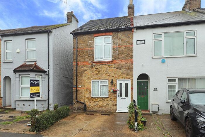 1 Bedroom Maisonette For Sale In Otterfield Road, Yiewsley, West Drayton, UB7