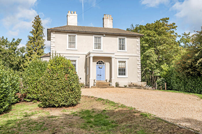 6 Bedroom Detached House For Sale In Shawfield Lane, Ash, Aldershot, Surrey, GU12