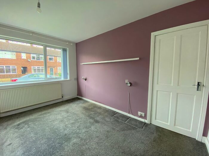 2 Bedroom Semi-Detached Bungalow For Sale In Brierley Road West, Manchester, M27