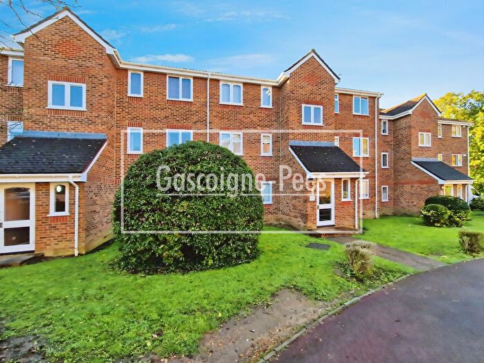 1 Bedroom Flat To Rent In Onyx House, Worcester Park, KT4